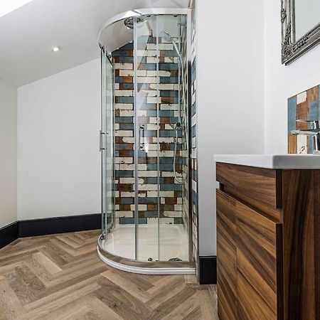 Bootique House - Luxury Group Accommodation In Wakefield Exteriör bild