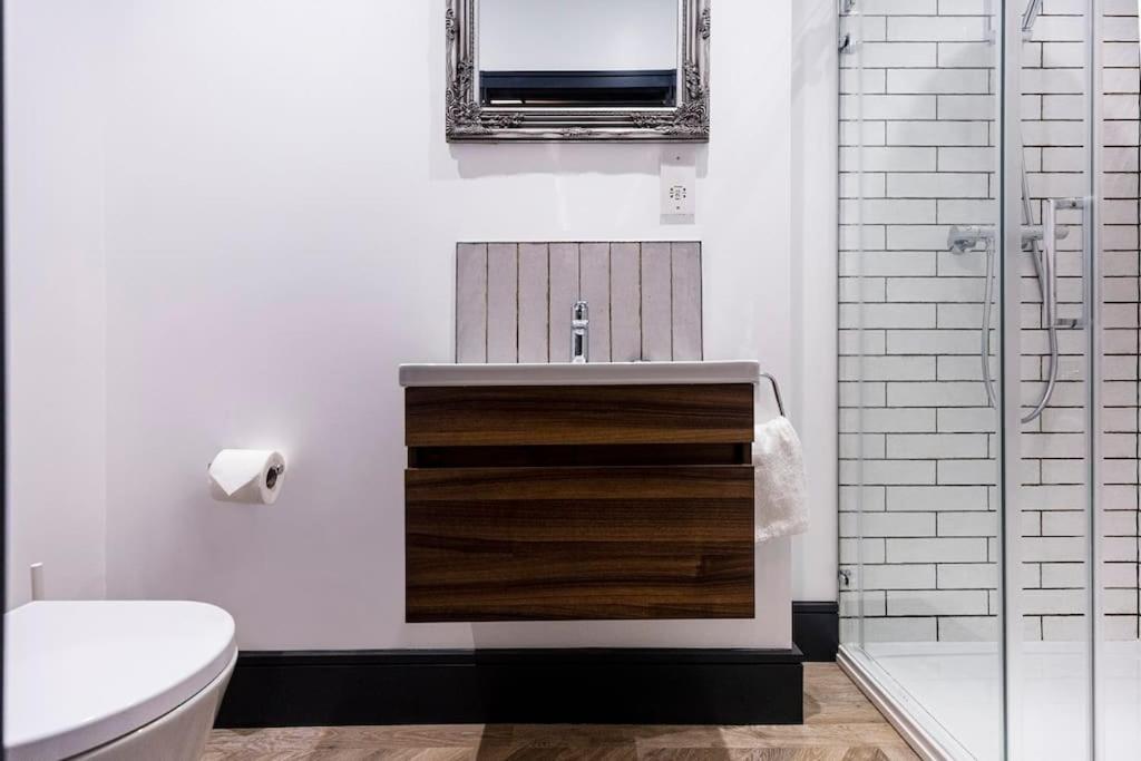 Bootique House - Luxury Group Accommodation In Wakefield Exteriör bild